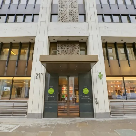 Hub by Premier Inn London Westminster Abbey Hotel Отели рядом с достопримечательностью «Вестминстер»