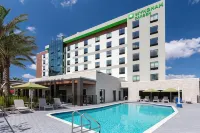 Wyndham Garden Orlando Universal / I Drive - Pools