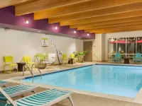 Home2 Suites by Hilton Canton - Swimmingpools
