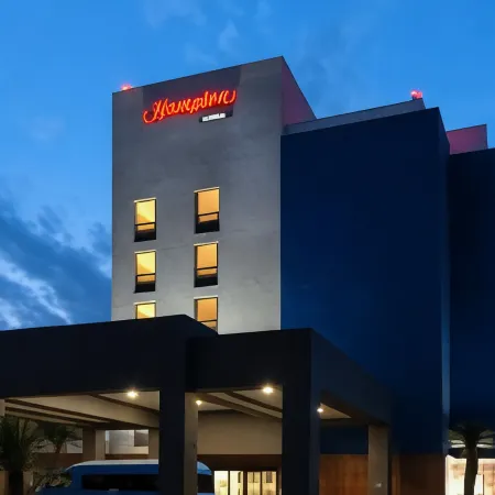 Hampton by Hilton Saltillo Отели в г. Сальтильо