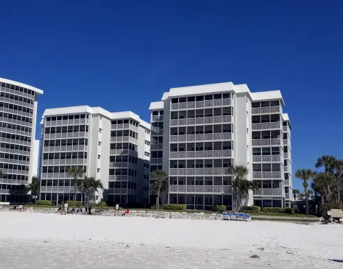 Beachfront Luxury Renovated Condo Directly On the Gulf - شاطئ