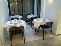 1926 le Parisot Boutique Suites - breakfast