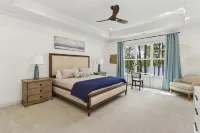 New Luxury Lakefront Home! Hot tub, Boat and Swim Dock - 4つ星