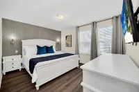 Luxury 8Br Villa Near Disney | Private Pool & Spa | Windsor Island Resort - 4-Star