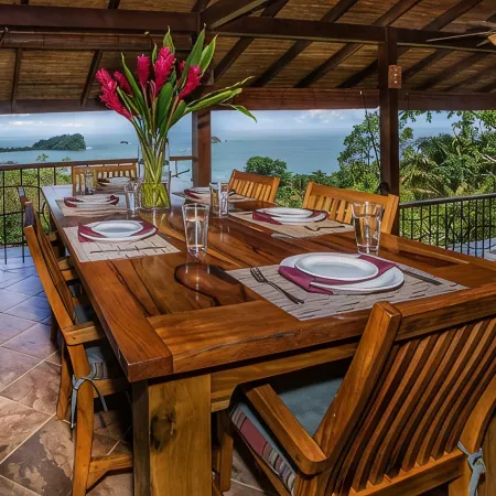 Balinese Inspired Villa w/Panoramic Views & Pool. A/C in All Bedrooms