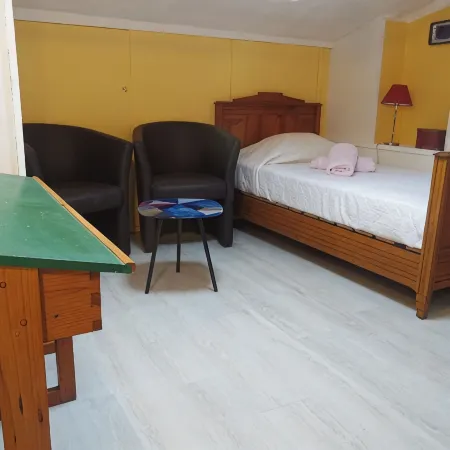Apt duplex, all comforts, 2/5pers, beach 20m sea view