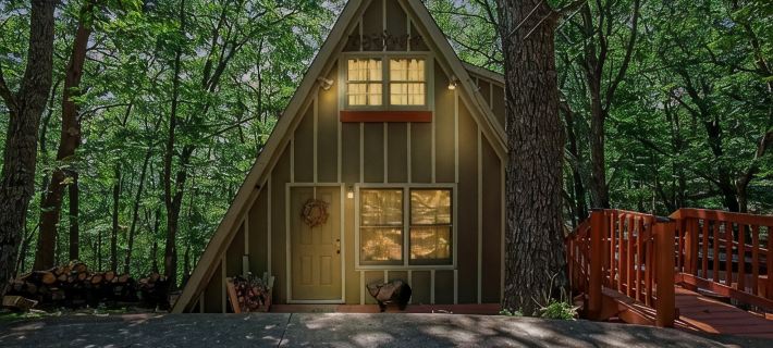 Cameo Tree Top Chalet - HOT TUB and Pet Friendly ピケンズのホテル