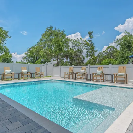 Reefwood - Sleeps 21 - 2 Blocks to the Beach!