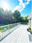 Luxe 10 guest Cottage Ski/Golf/Fire Pit/Lakes/Hike - 4성급
