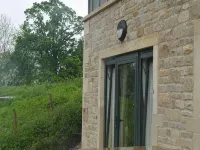 3 Millstones Inn - parking