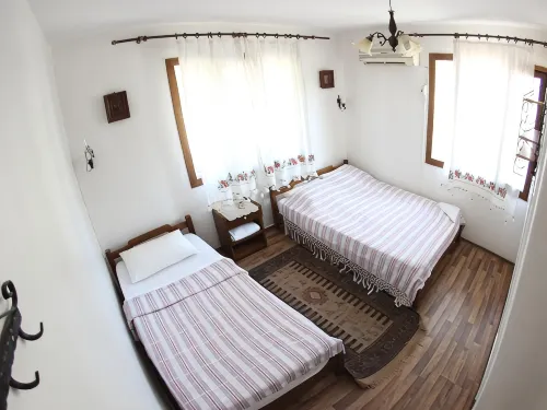 Tuncay Pension - Pensions