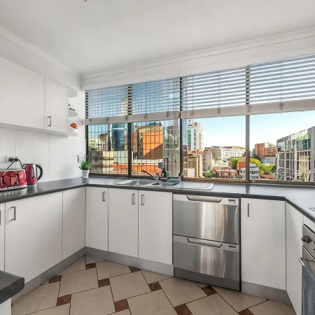 Amazing Astor ~ 2bed, 2bath, 1car, Pool!