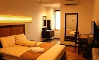 Sienna Inn Banjarmasin - Parking