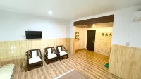 Hotel Grand Bandara - 2 étoiles