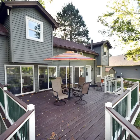Kayaks - Firepit - Dock - Fishing & more!