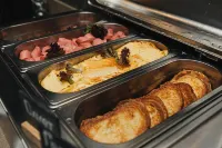 Albion Hotel - breakfast