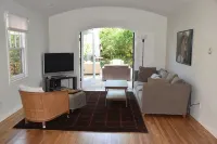 4 bed 3 bath house in wine area near SF. Walk to town. Dog friendly PLV120240032 - 2성급