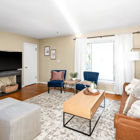 Buffalo Bliss - Near Universities and Natural Areas-Large Deck and Backyard