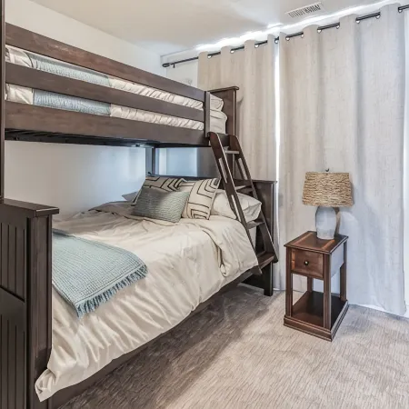 Perfect for multiple families, close to Lagoon and everything!