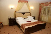 Hotel Aristokrat Kostroma - parking