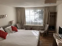60 m2 luxury apartment with double jacuzzi and private Finnish sauna, in villa - Villas