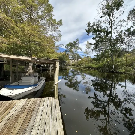 Waterfront Fishing Retreat.  Near Dunns Creek, Crescent Lake, St John's River
