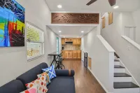 Adorable Tiny-House in the heart of Tampa! - Bungalows