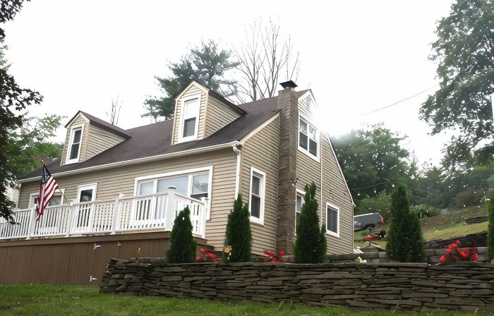 Charming 4-bedroom house with WiFi and AC in fantastic Hawley