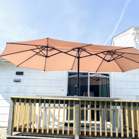 Sunset Bayside Beach House - Sleeps 14, Steps from Beach & Bay, Outdoor Shower