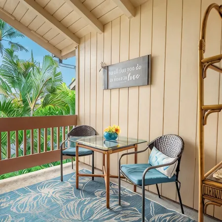 Chic Aloha Studio in Superb Princeville, w/AC & WiFi Explore Beautiful Napali!