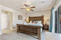 Family-Friendly Flagstaff Retreat w/ Mtn Views, Fireplace, AC, Close to Nau - 4 Sao