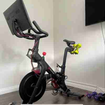 Discreet Luxury Super House! Fitness & Recreational Facilities