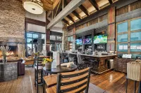 Parq 1 Tower Club Ski in Out Hot Tub Pool Private Dining Fitness Spa Wellness - Luxury