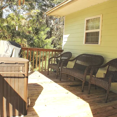 Top Rated Rental in Steinhatchee, Affordable, Convenient, Comforts of Home.
