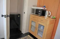 Private, cozy, airy garden studio suite, for 1 or 2 guests - 民宿
