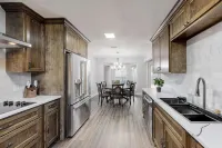 Spacious 5-Bedroom House with Wifi and Newly Furnished in Fabulous Arlington. - Boutique