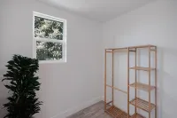Hillside House with Dtla Views + Jacuzzi - Bungalows