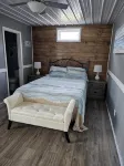 Very nice home minutes from the water in peaceful setting - 3-Star