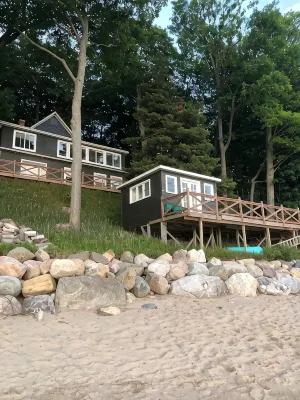 Saugatuck Family Beach Cottage and Cabana - 4-Star