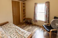 Motorsports Basecamp near lakes and forest - Kitchens