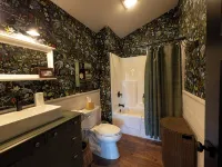 Cozy Loft Retreat with Lake Views and Access. Hotels in Mecosta County