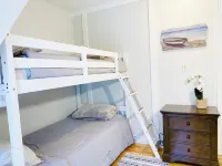 Cozy, lake view cottage in Ellsworth, Maine! - 3성급