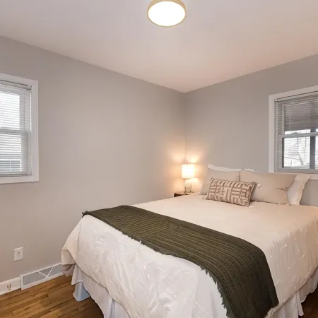 Updated 3 bed + office ranch home close to Downtown Madison