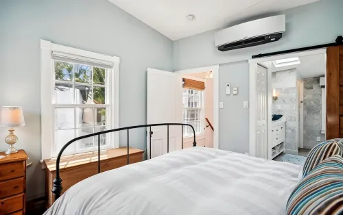 Historic Home with Parking Steps From Capital & USNA - Badekar