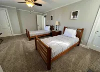 Cozy Updated Cottage Style Home near Historic distric in Middletown - Wifi