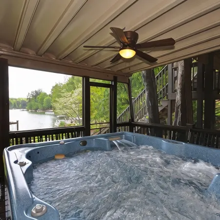 Lake Front, Pet, Game Room, Dock, Swim-Fish-Boat, Fire Pit, New Boat Rental