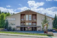 The Slopeside Haven Condo • Step Free Access • Next to Lifts - Wifi