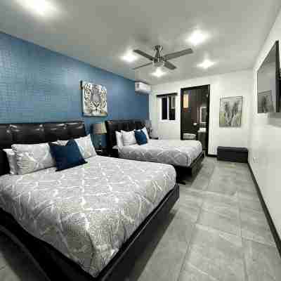 VILLA BLANCA Luxury property,180° Ocean Views. Rooms