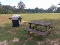 The Franklin Ranch Hunter's Cabin - 35 Minutes from Texas A&M football! - 3-Star