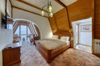 Alpine Castle Hotel - 4-Star